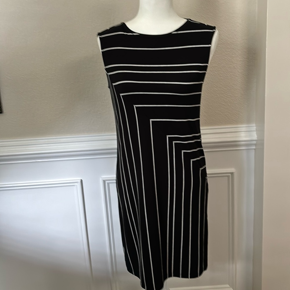 WHBM Sleeveless Jersey Dress Blk w/ white pinstripes